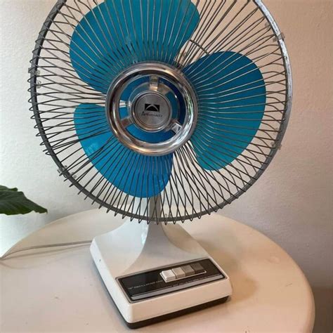 Vintage Ambassador 12” 3 Speed Oscillating Fan Tested Working 